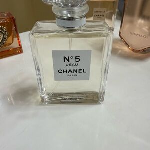CHANEL No. 5 L'Eau Clear Bottle